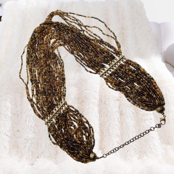 .👣4/$20. Beaded Bib Necklace w/ Artistic Expression, Intricate Seed Work Design - Picture 5 of 5